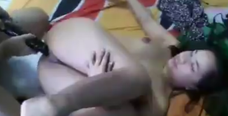 ABG Cinsun Viral Doyan Nya Rudal Yang Bengkok esekan Nya Lebih Berasa
