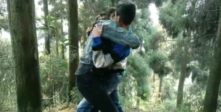 Masih SMP Udah Belajar Masukin Batang Sisir Ke Apem Nya Yang Mulus